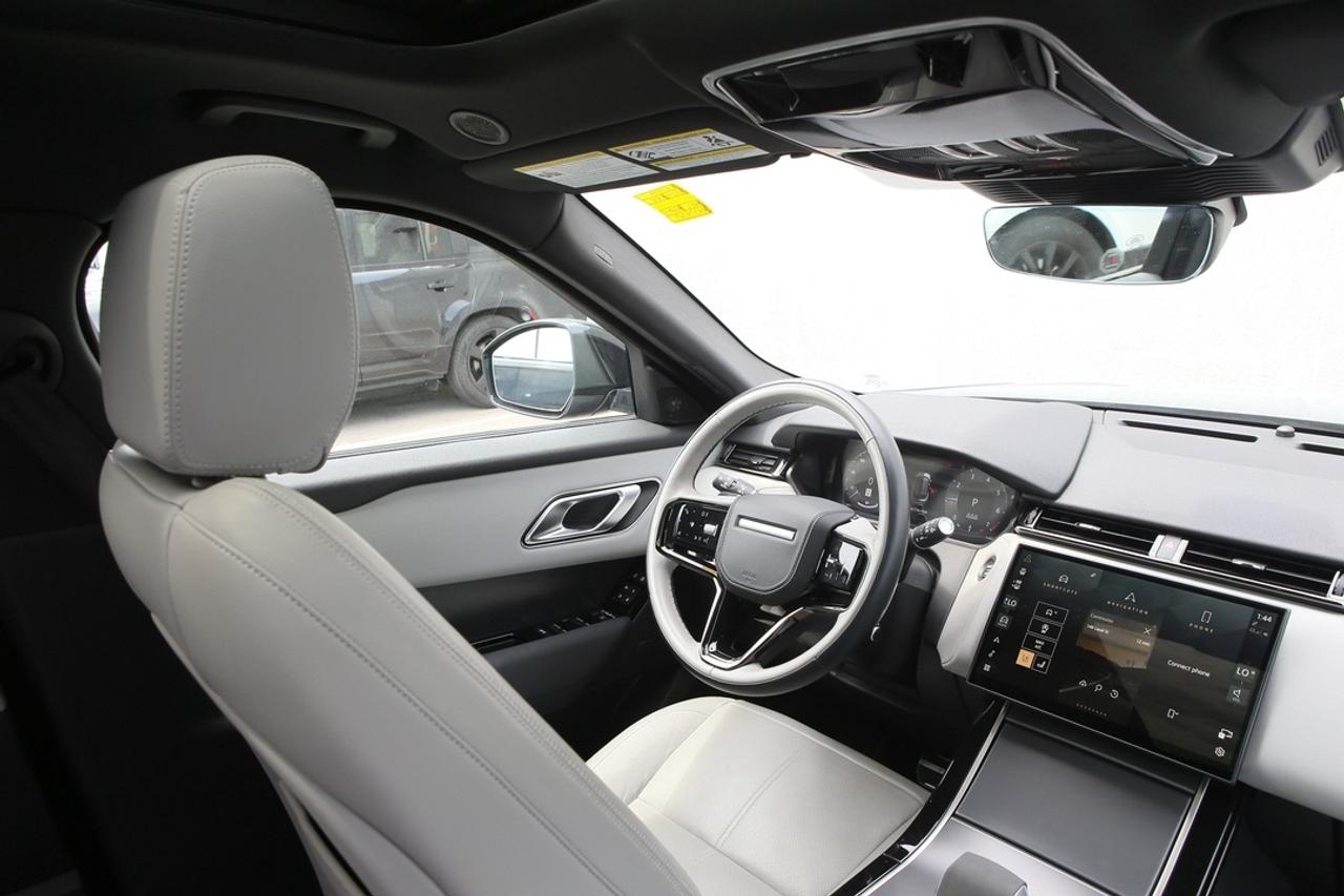 2024 Land Rover Range Rover Velar Dynamic SE Photo