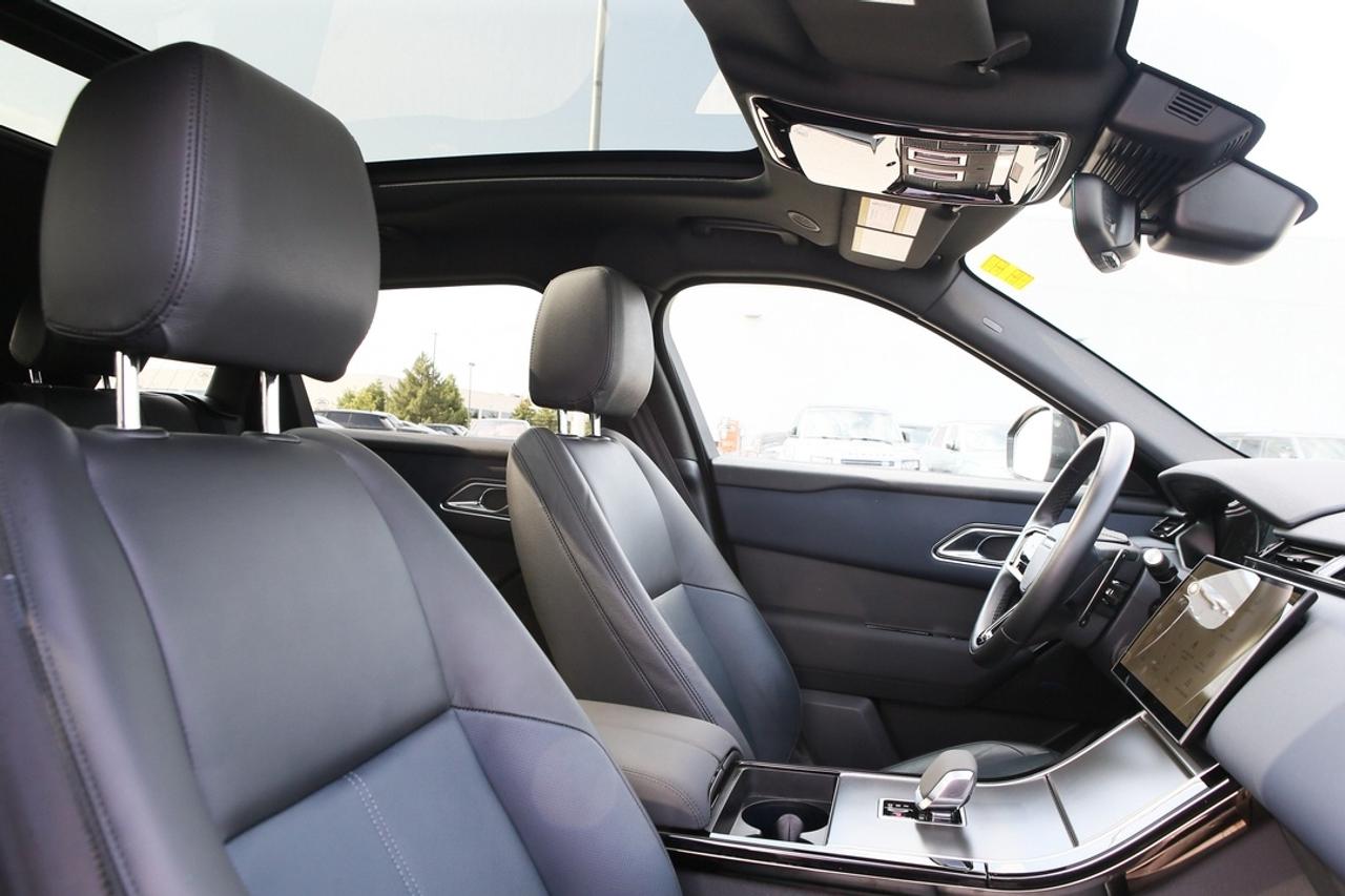 2024 Land Rover Range Rover Velar Dynamic SE Photo