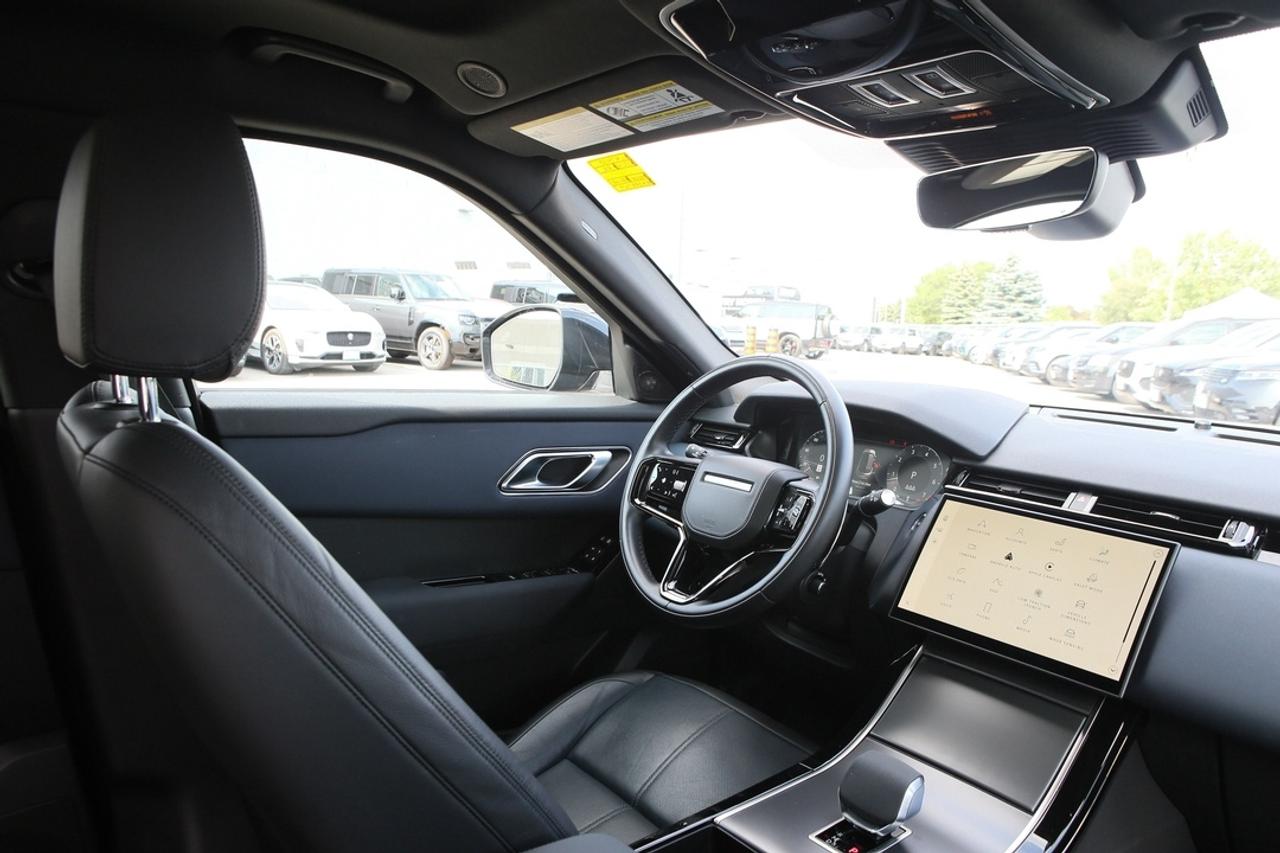 2024 Land Rover Range Rover Velar Dynamic SE Photo
