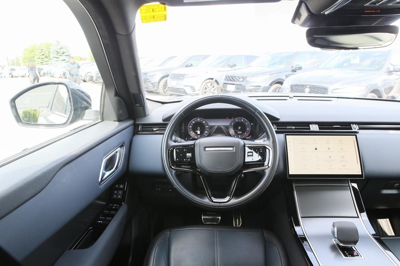 2024 Land Rover Range Rover Velar Dynamic SE Photo