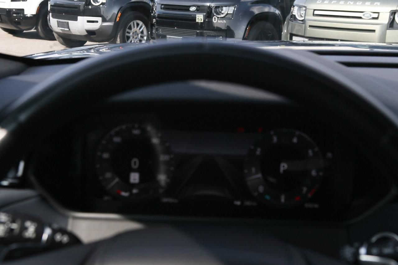 2024 Land Rover Range Rover Velar Dynamic SE Photo