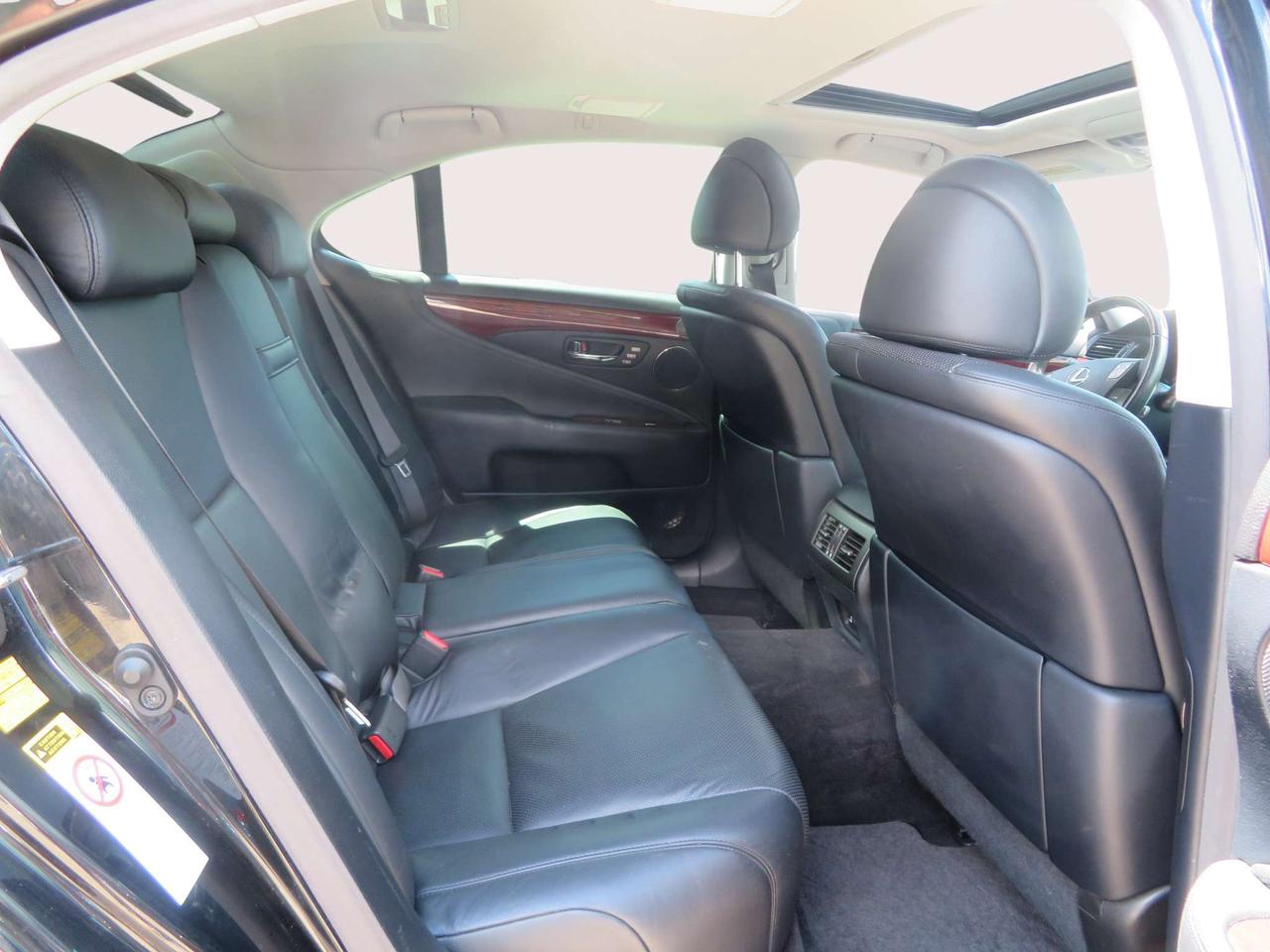 2007 Lexus LS 460 4dr Sdn SWB Photo