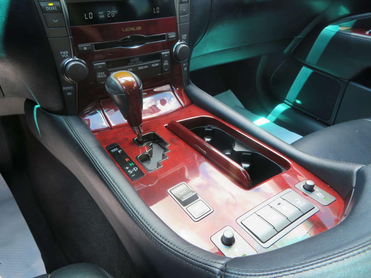2007 Lexus LS 460 4dr Sdn SWB Photo