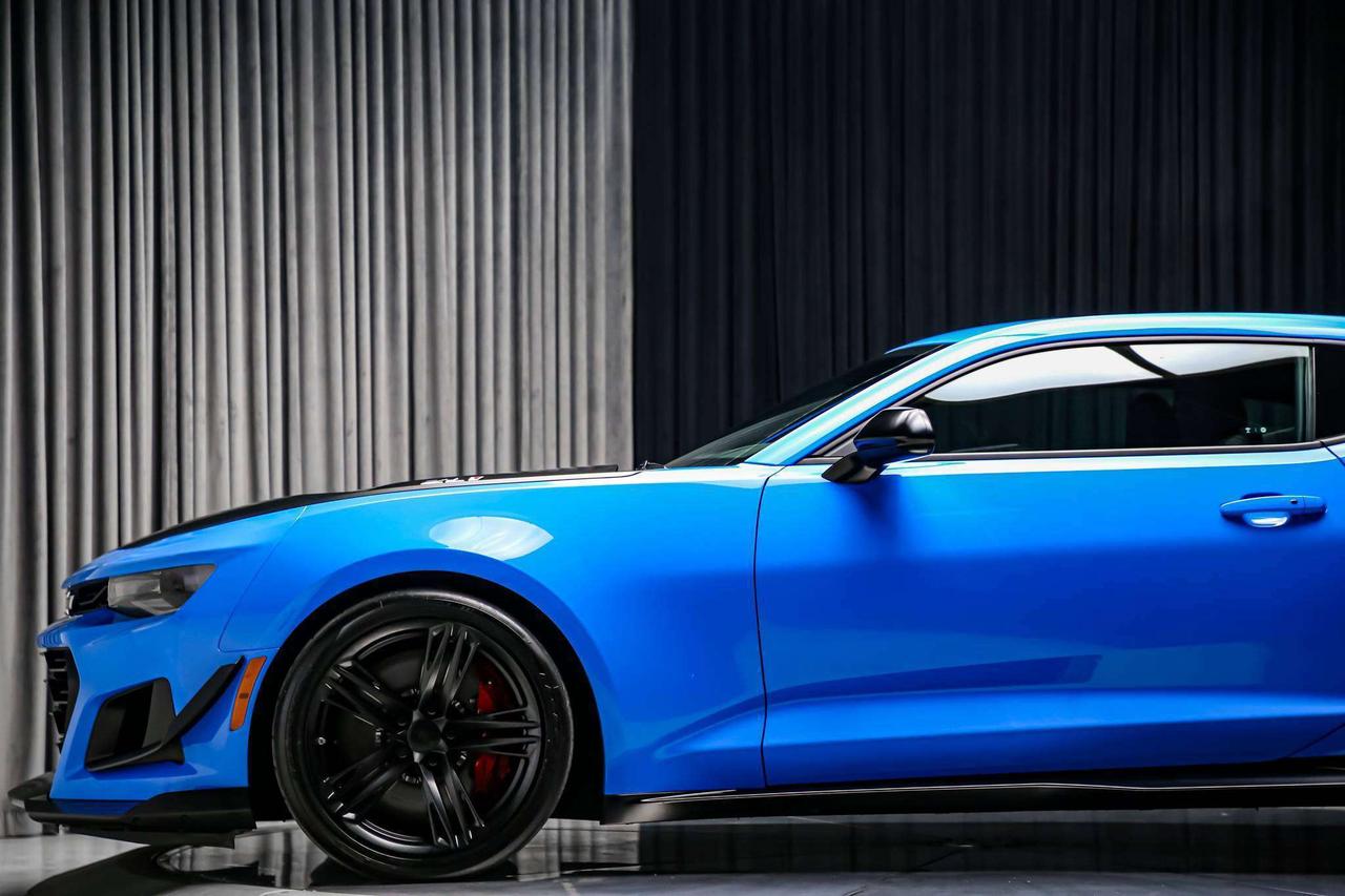 2022 Chevrolet Camaro ZL1 1LE EXTREME TRACK PACK MANUAL 650HP ALMOSTNEW Photo