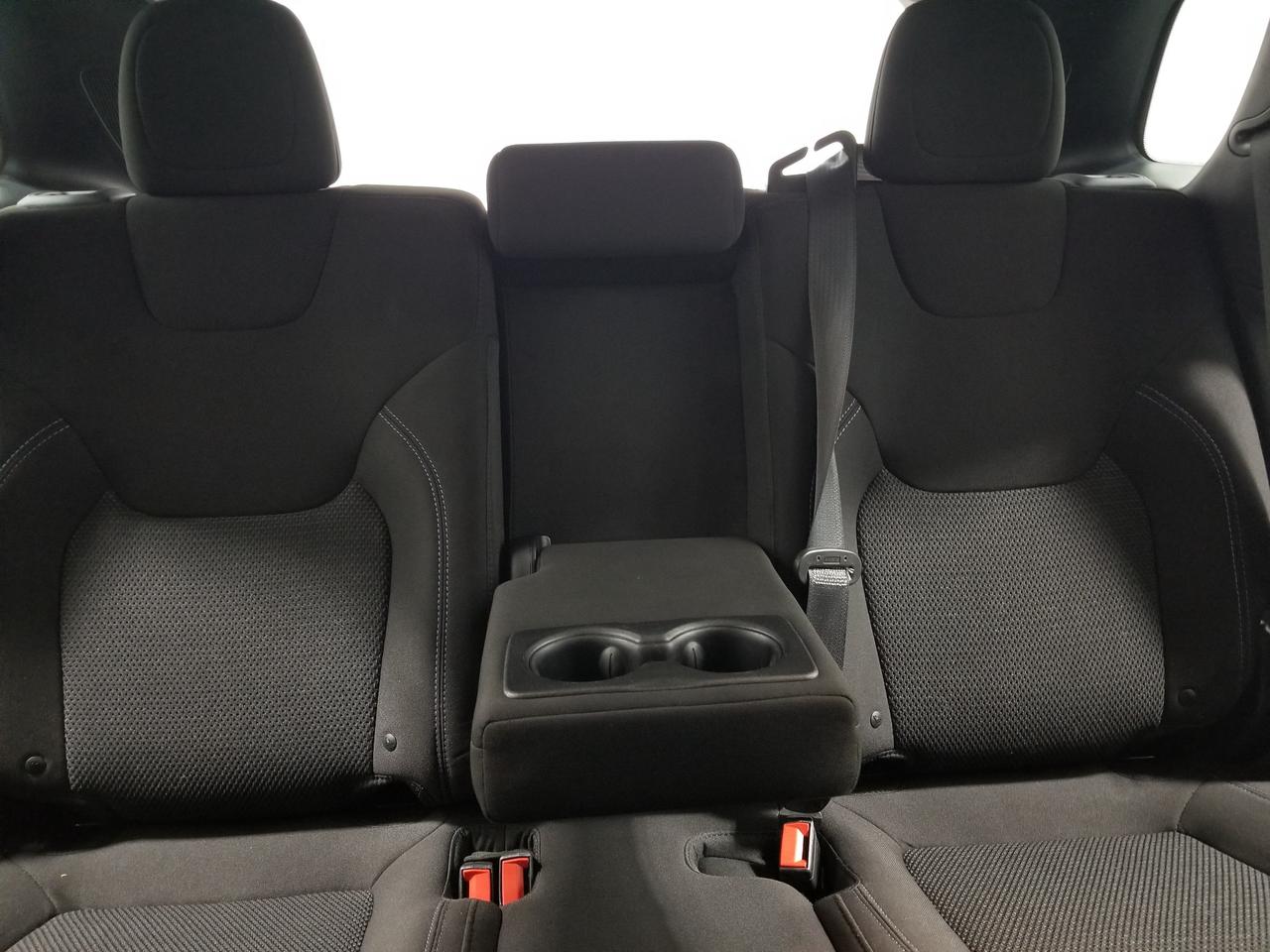 2019 Jeep Cherokee Sport 4dr 4x4 Photo