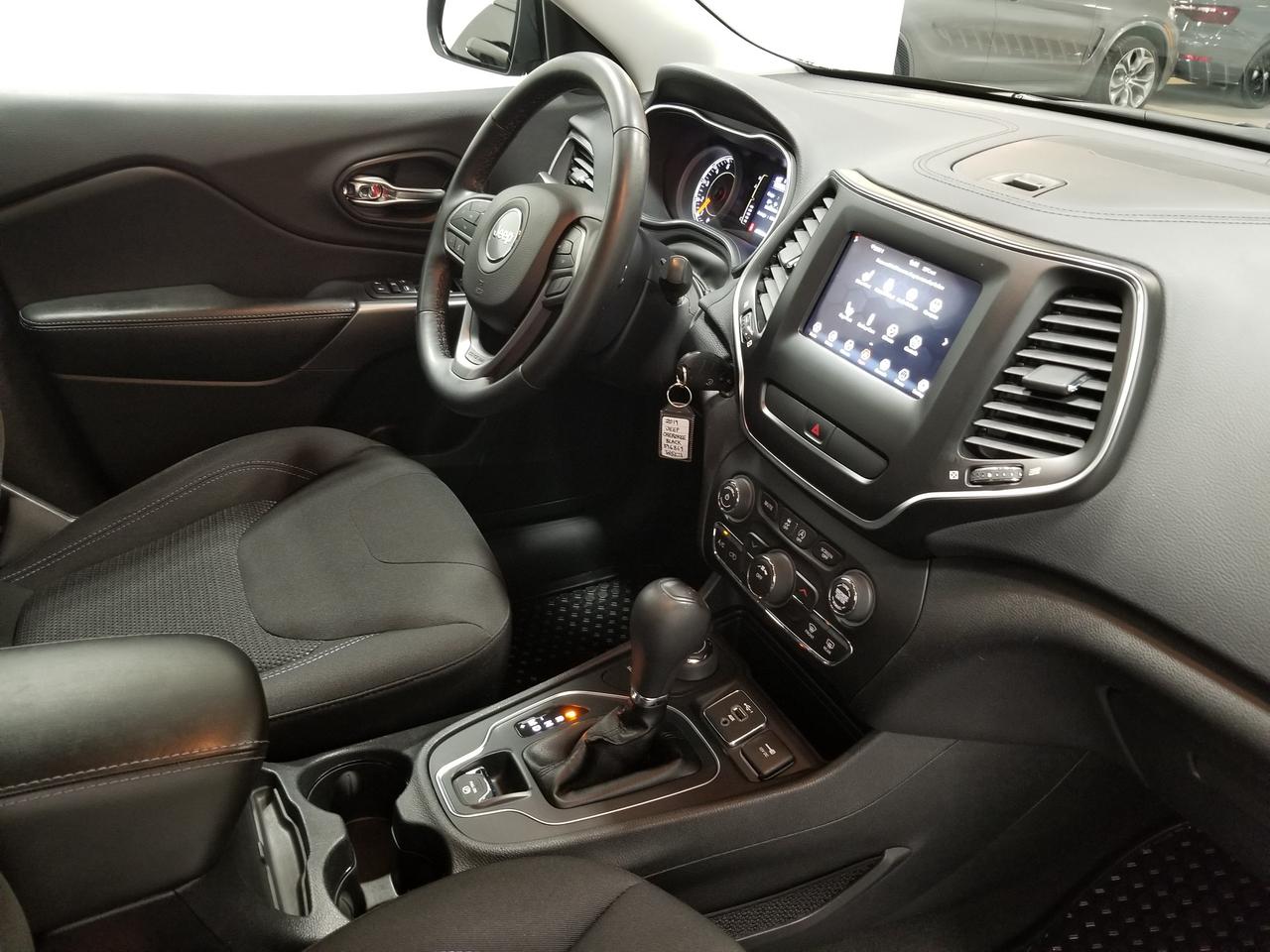 2019 Jeep Cherokee Sport 4dr 4x4 Photo