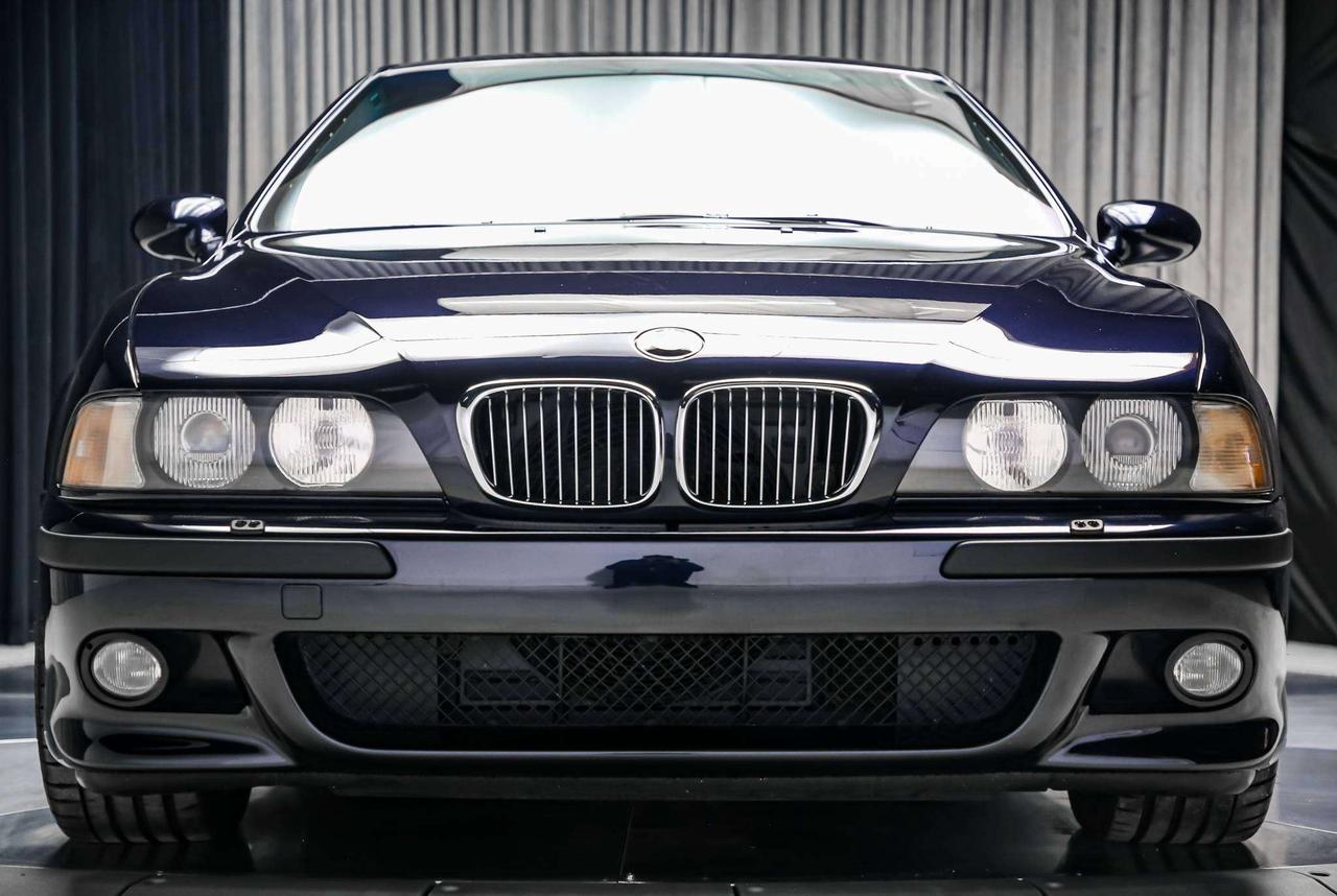 2000 BMW 5 Series SEDAN V8 MANUAL CARAMELINT NOACCIDENT CANADIANCAR Photo