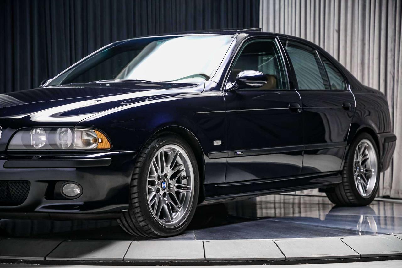 2000 BMW 5 Series SEDAN V8 MANUAL CARAMELINT NOACCIDENT CANADIANCAR Photo
