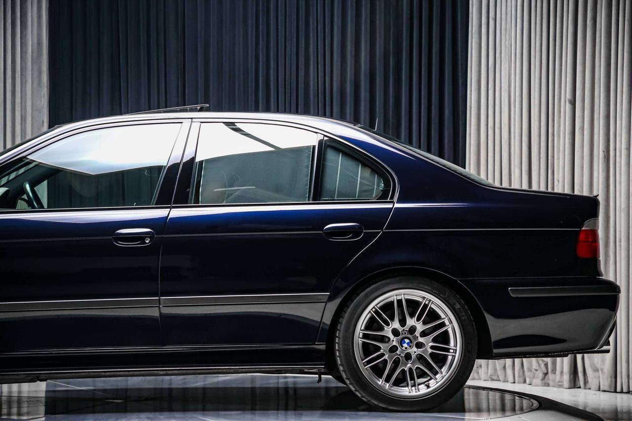 2000 BMW 5 Series SEDAN V8 MANUAL CARAMELINT NOACCIDENT CANADIANCAR Photo