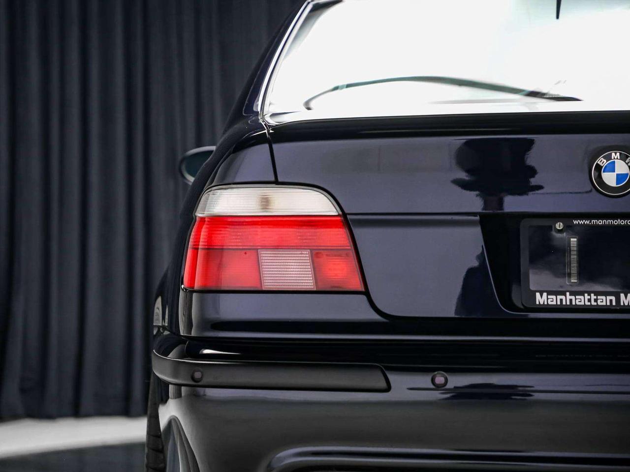 2000 BMW 5 Series SEDAN V8 MANUAL CARAMELINT NOACCIDENT CANADIANCAR Photo