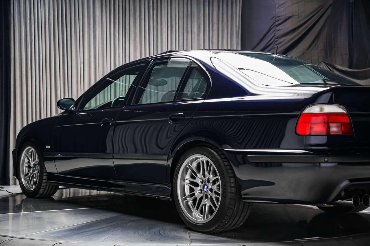 2000 BMW 5 Series SEDAN V8 MANUAL CARAMELINT NOACCIDENT CANADIANCAR Photo