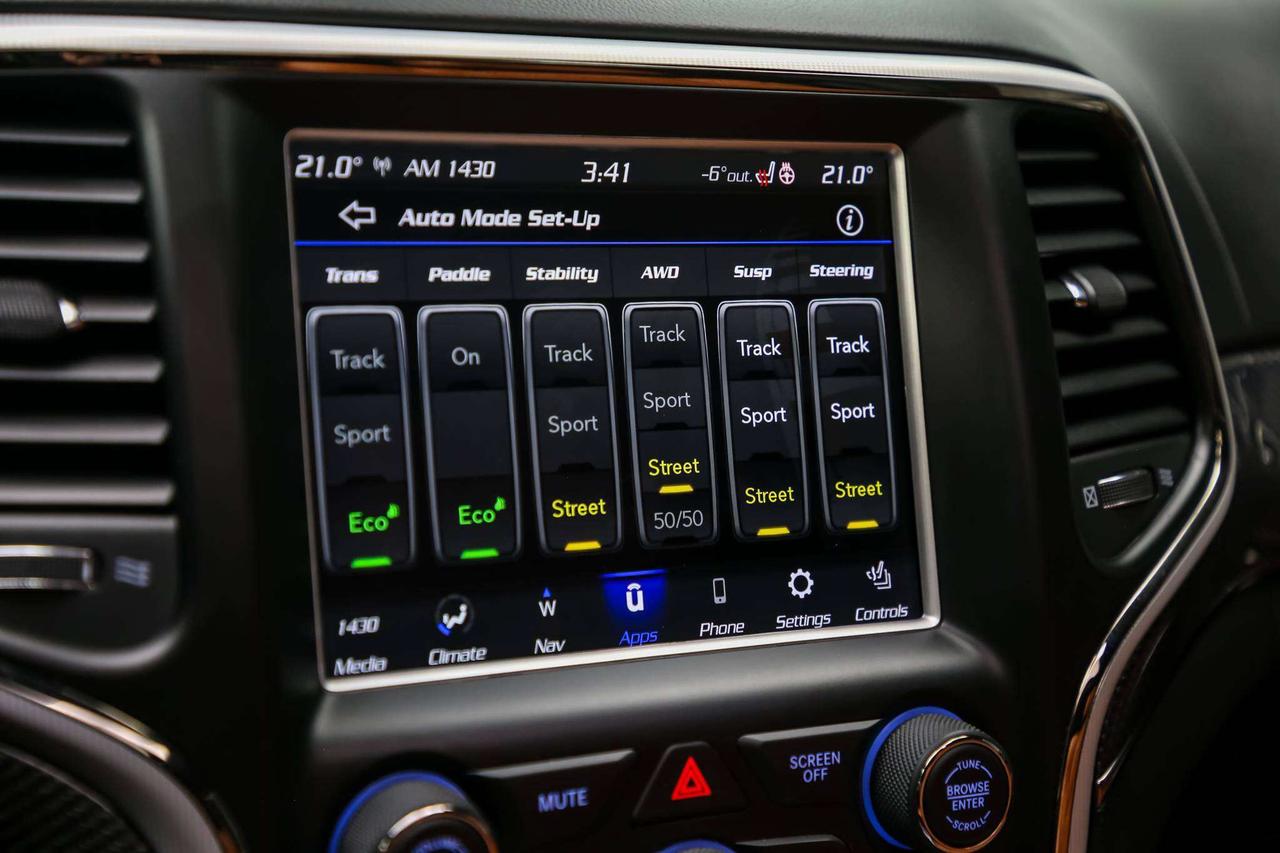 2018 Jeep Grand Cherokee TRACKHAWK 4X4 707HP ORANGEINT ADAPTVCRUZ ROOF Photo
