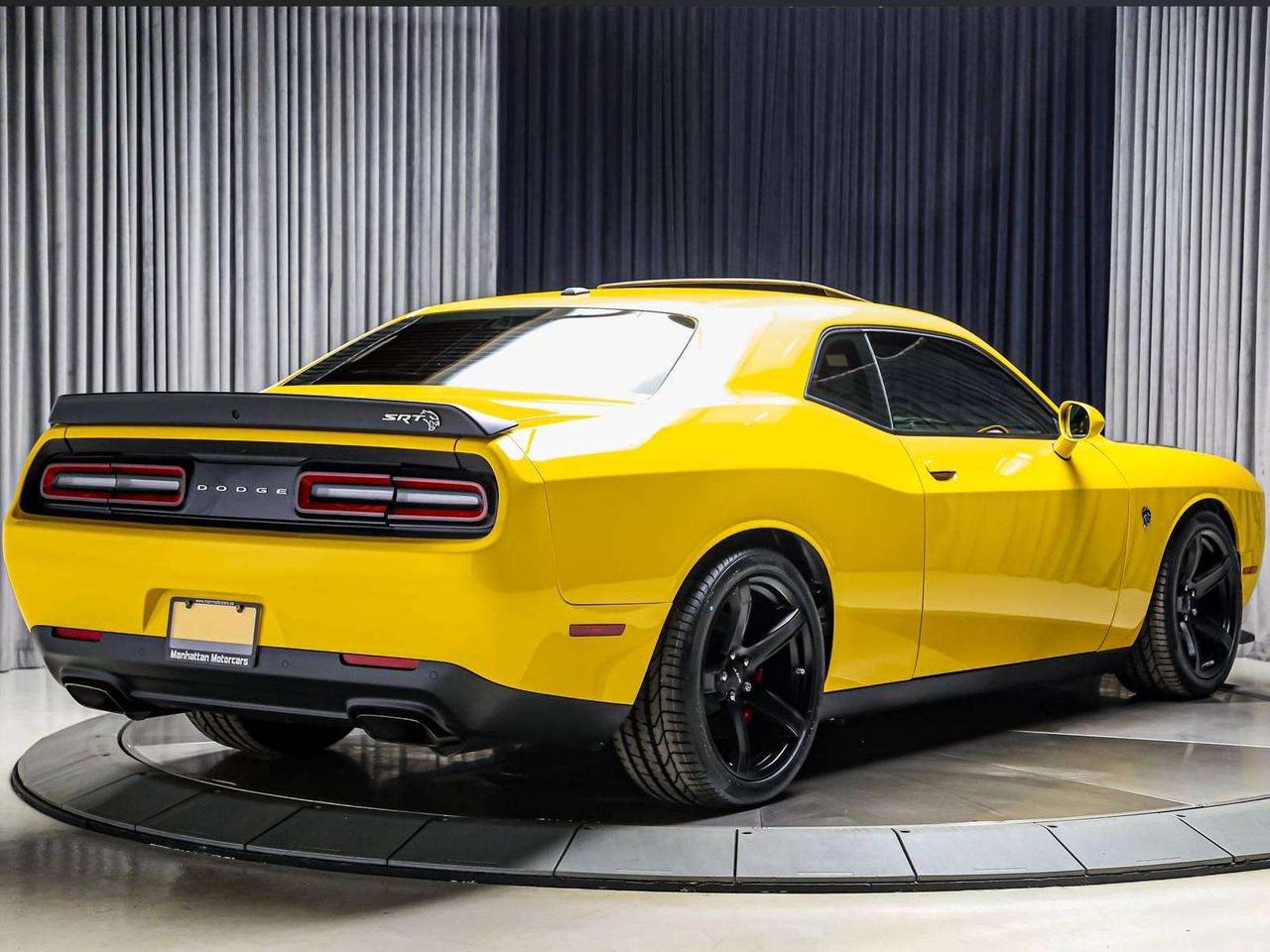 2017 Dodge Challenger SRT HELLCAT MANUAL 707HP  NOACCIDENT LOWKMS RARE Photo