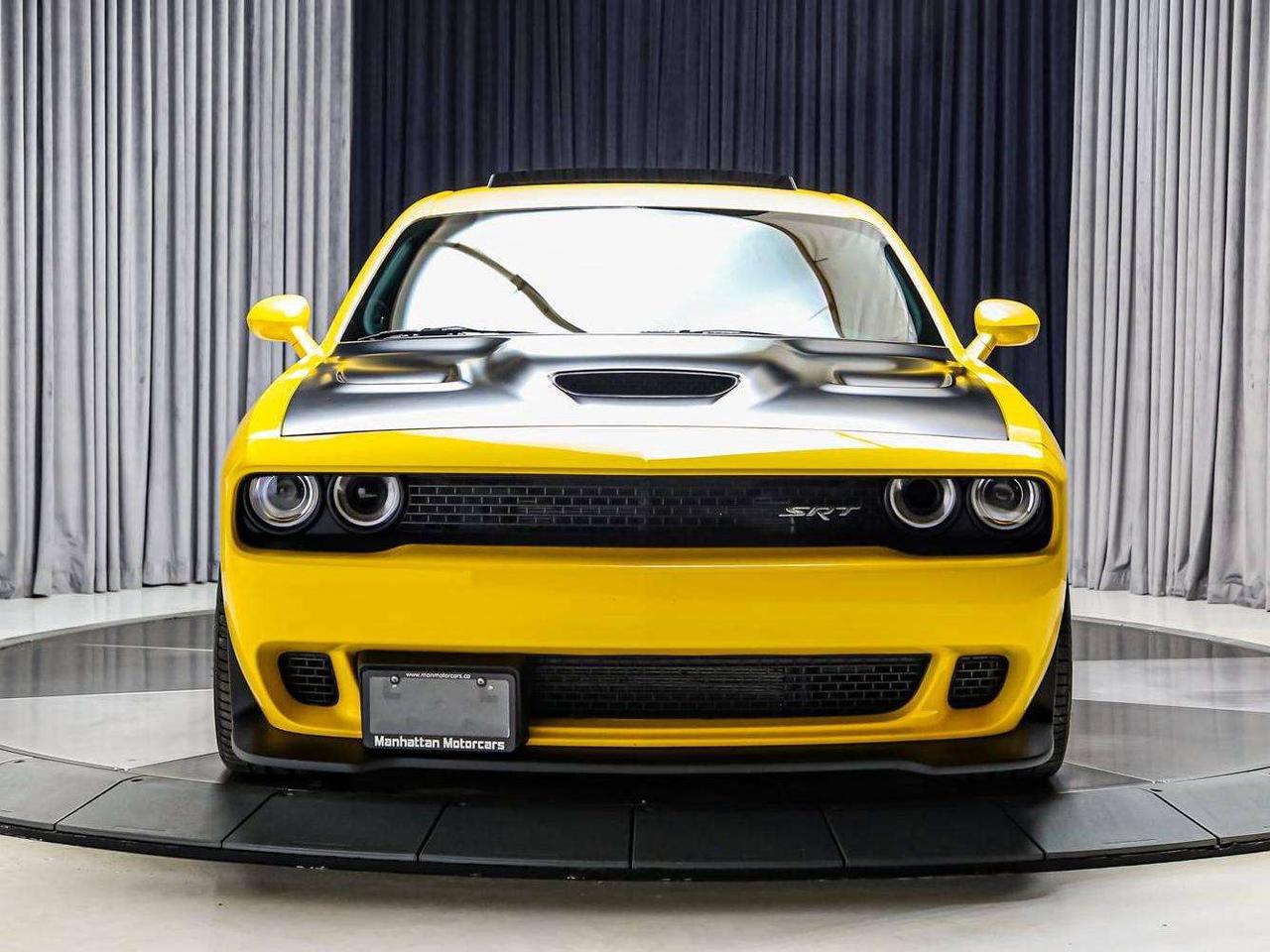 2017 Dodge Challenger SRT HELLCAT MANUAL 707HP  NOACCIDENT LOWKMS RARE Photo