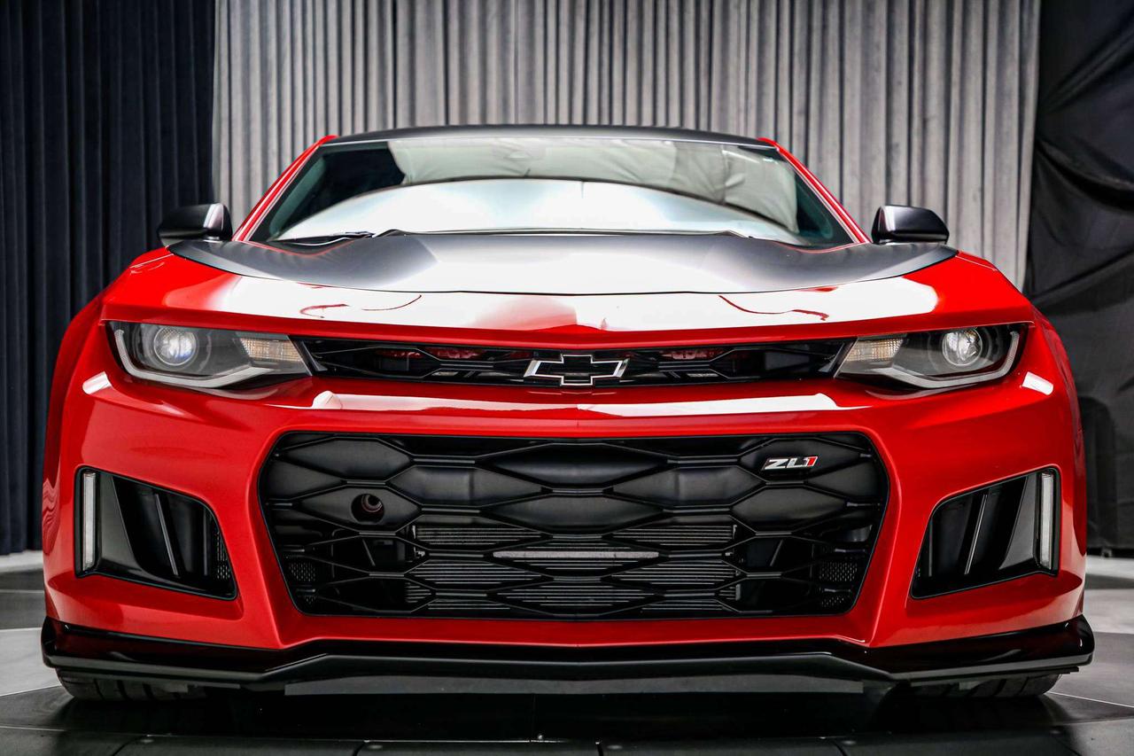 2023 Chevrolet Camaro ZL1 COUPE MANUAL 650HP NOACCIDENT MAGNETICRIDE LSD Photo