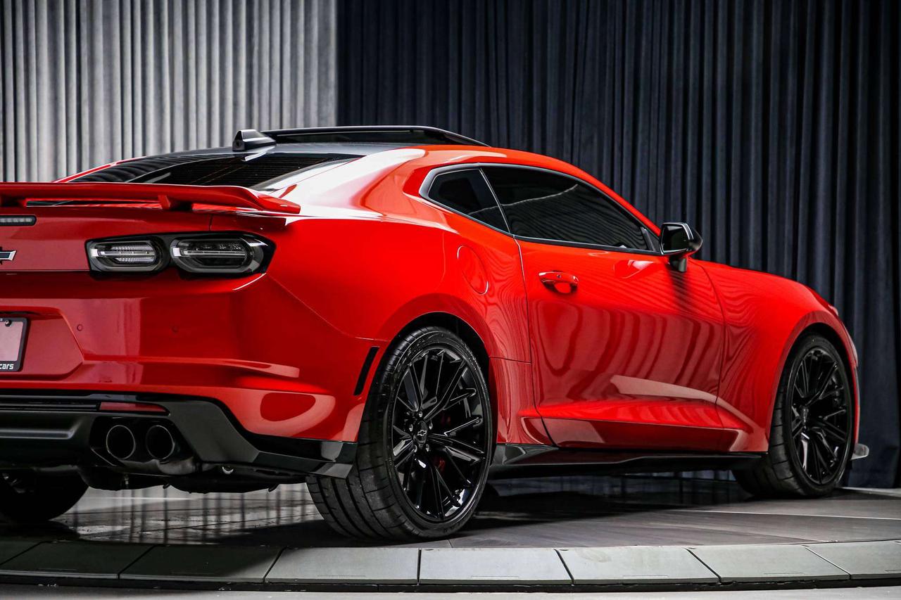 2023 Chevrolet Camaro ZL1 COUPE MANUAL 650HP NOACCIDENT MAGNETICRIDE LSD Photo