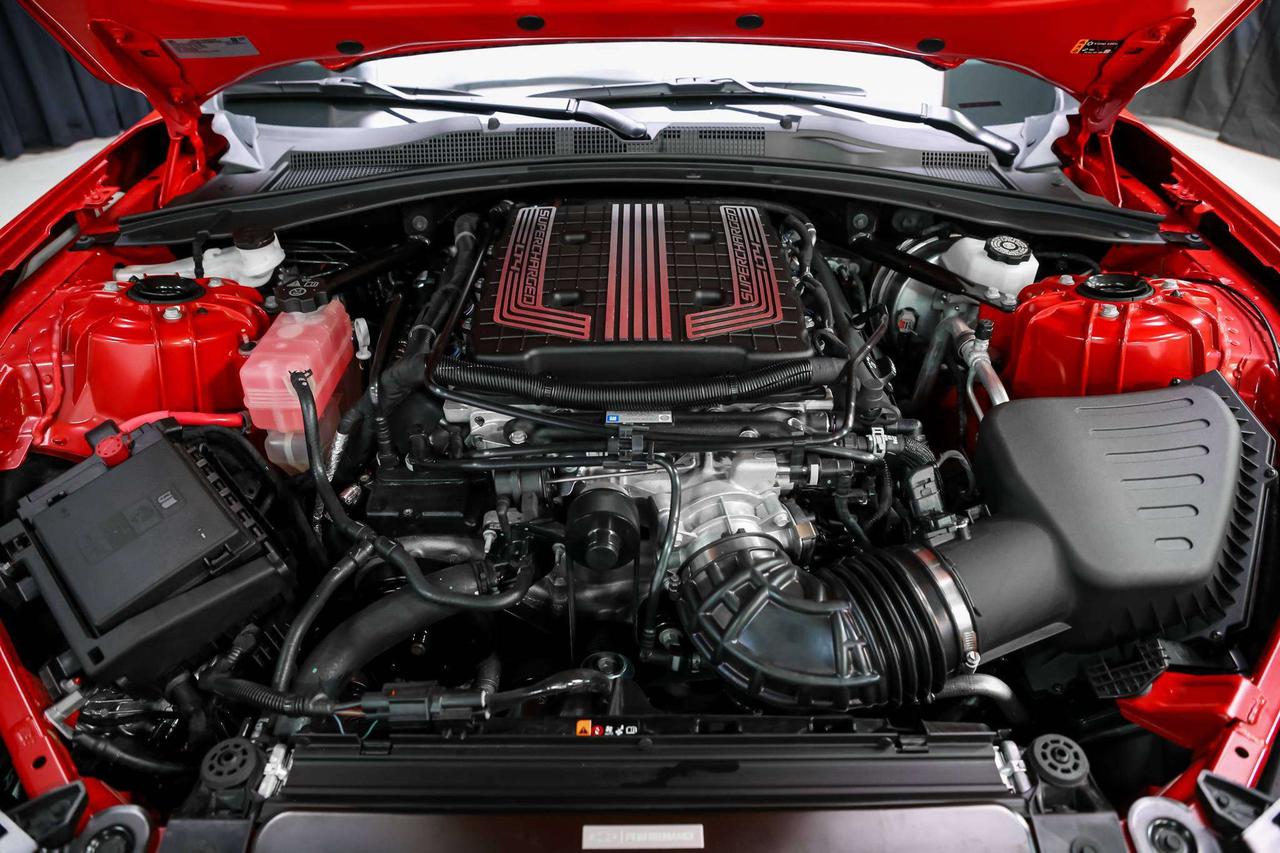 2023 Chevrolet Camaro ZL1 COUPE MANUAL 650HP NOACCIDENT MAGNETICRIDE LSD Photo