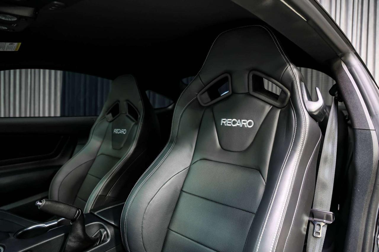 2022 Ford Mustang MACH 1 5.0L 470HP MANUAL HANDLINGPKG RECARO LOWKM Photo