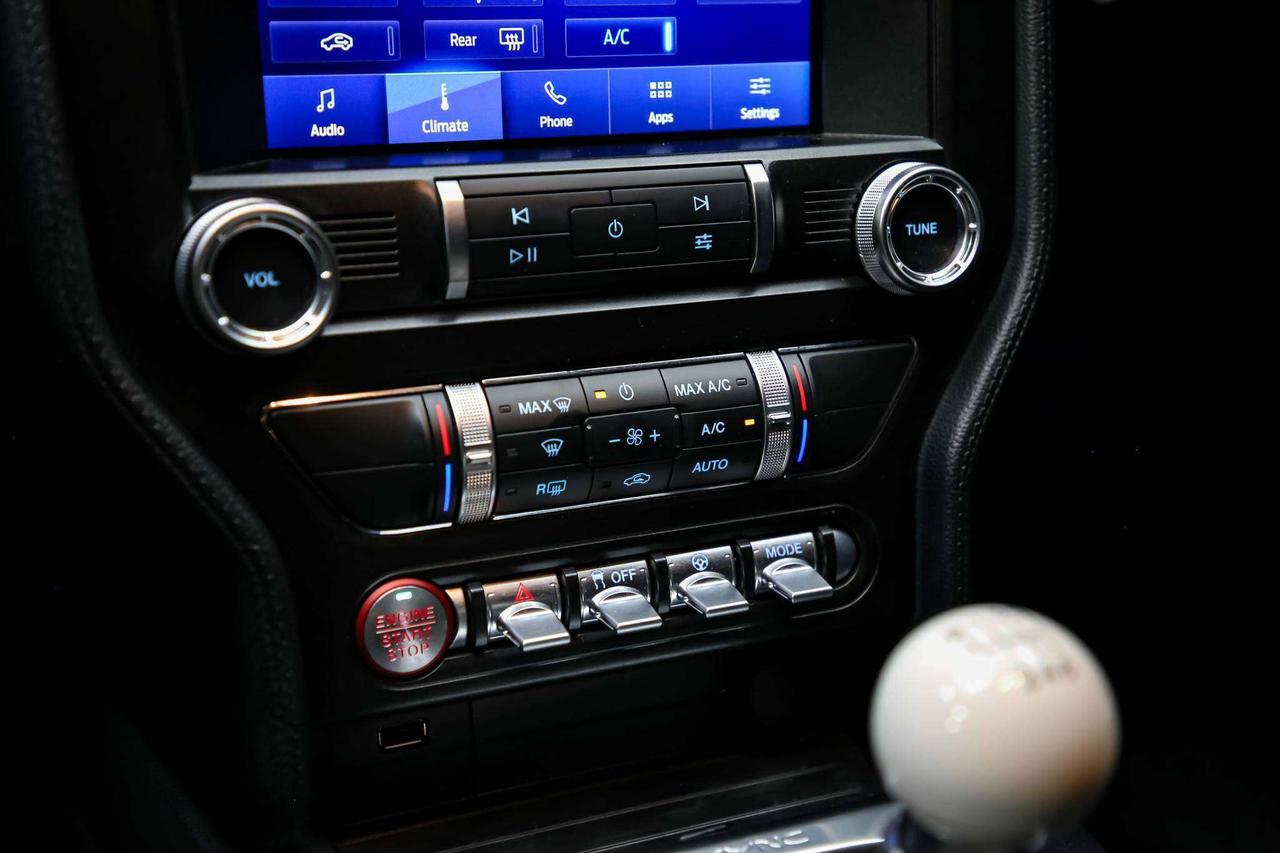 2022 Ford Mustang MACH 1 5.0L 470HP MANUAL HANDLINGPKG RECARO LOWKM Photo