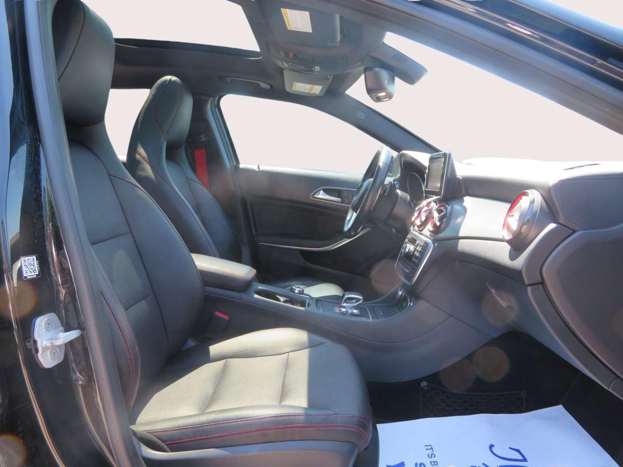 2015 Mercedes-Benz GLA 4MATIC 4DR GLA 45 AMG Photo