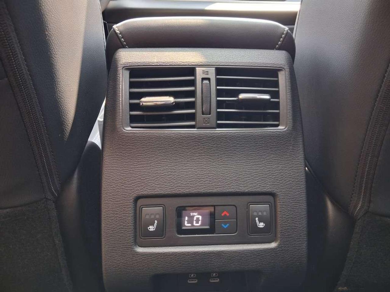 2025 Mitsubishi Outlander SEL S-AWC Photo