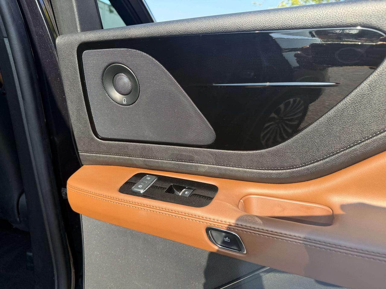2023 Lincoln Aviator Reserve AWD Photo
