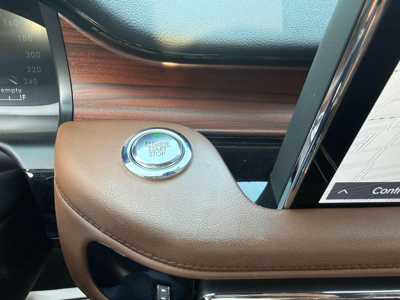 2023 Lincoln Aviator Reserve AWD Photo