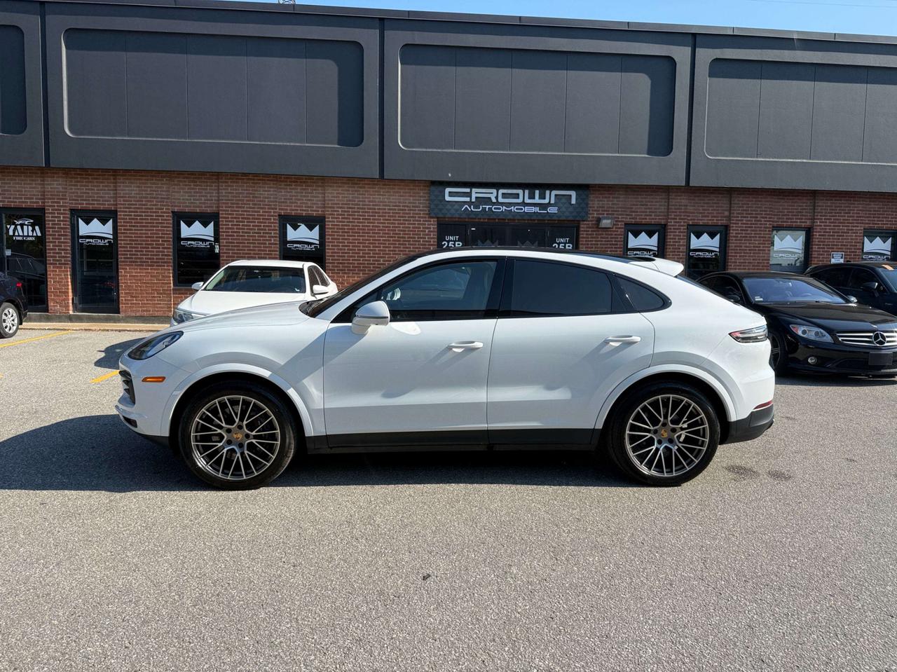 2023 Porsche Cayenne Coupe AWD, PERFORMANCE PKG Photo