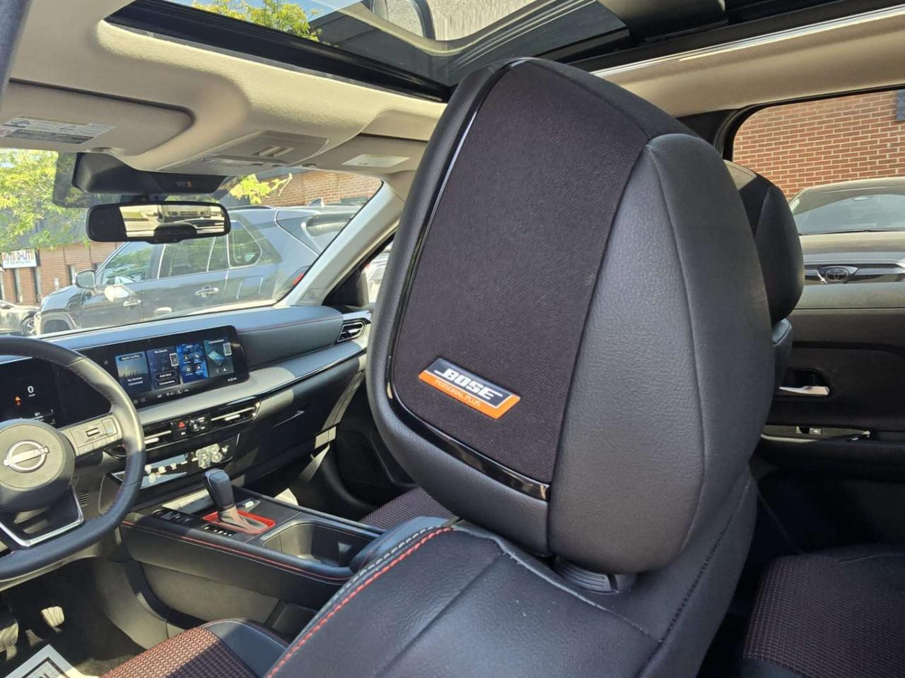 2026 Nissan Kicks SR AWD Photo