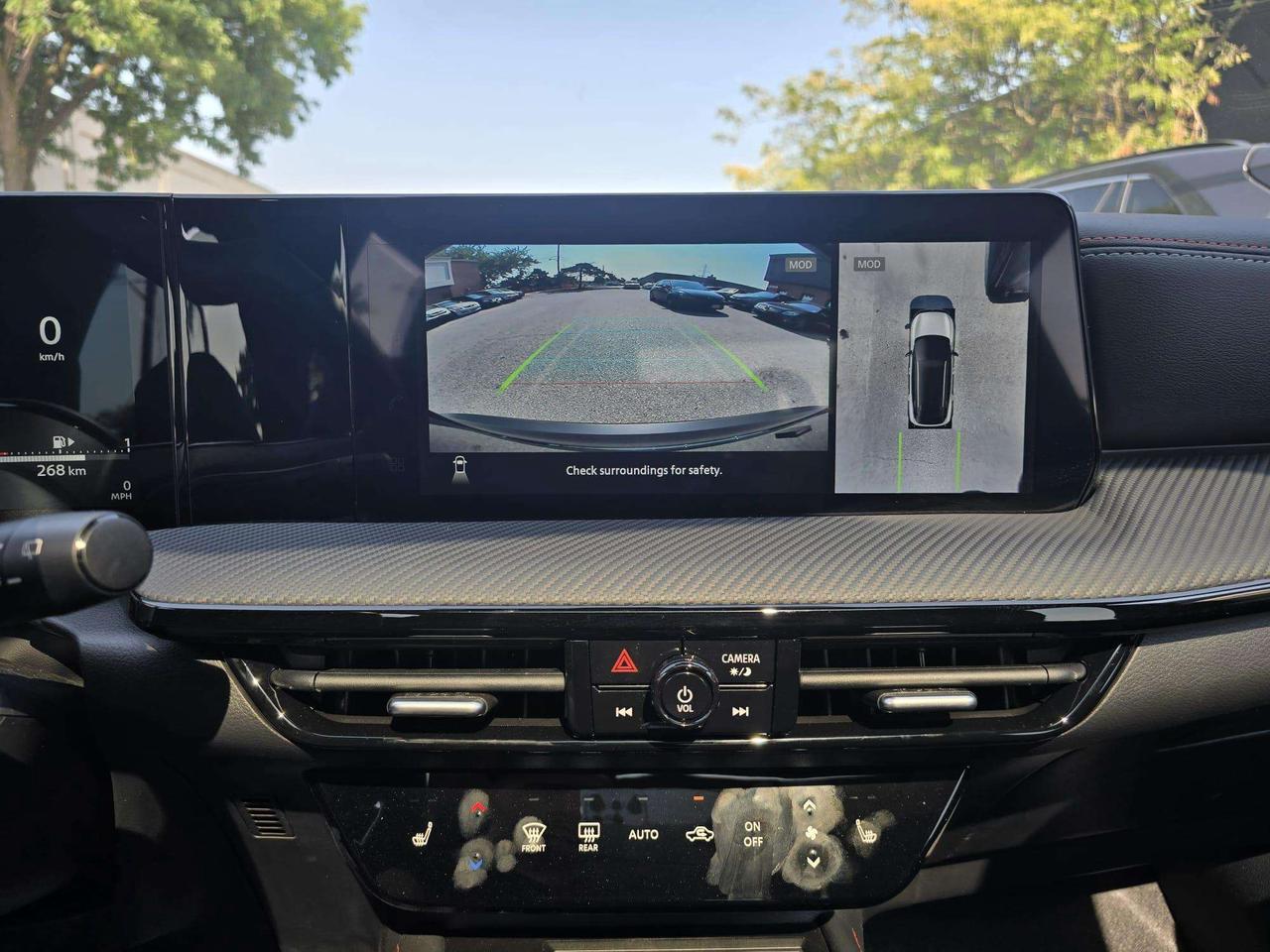 2026 Nissan Kicks SR AWD Photo