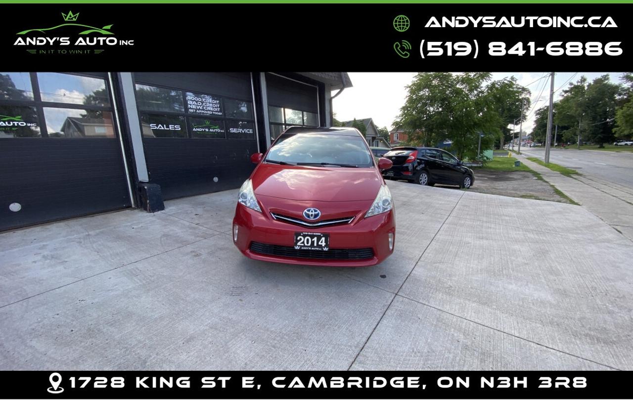 2014 Toyota Prius V HYBRID ! AUTO ! Three Prius V HYBRID ! AUTO ! Photo5