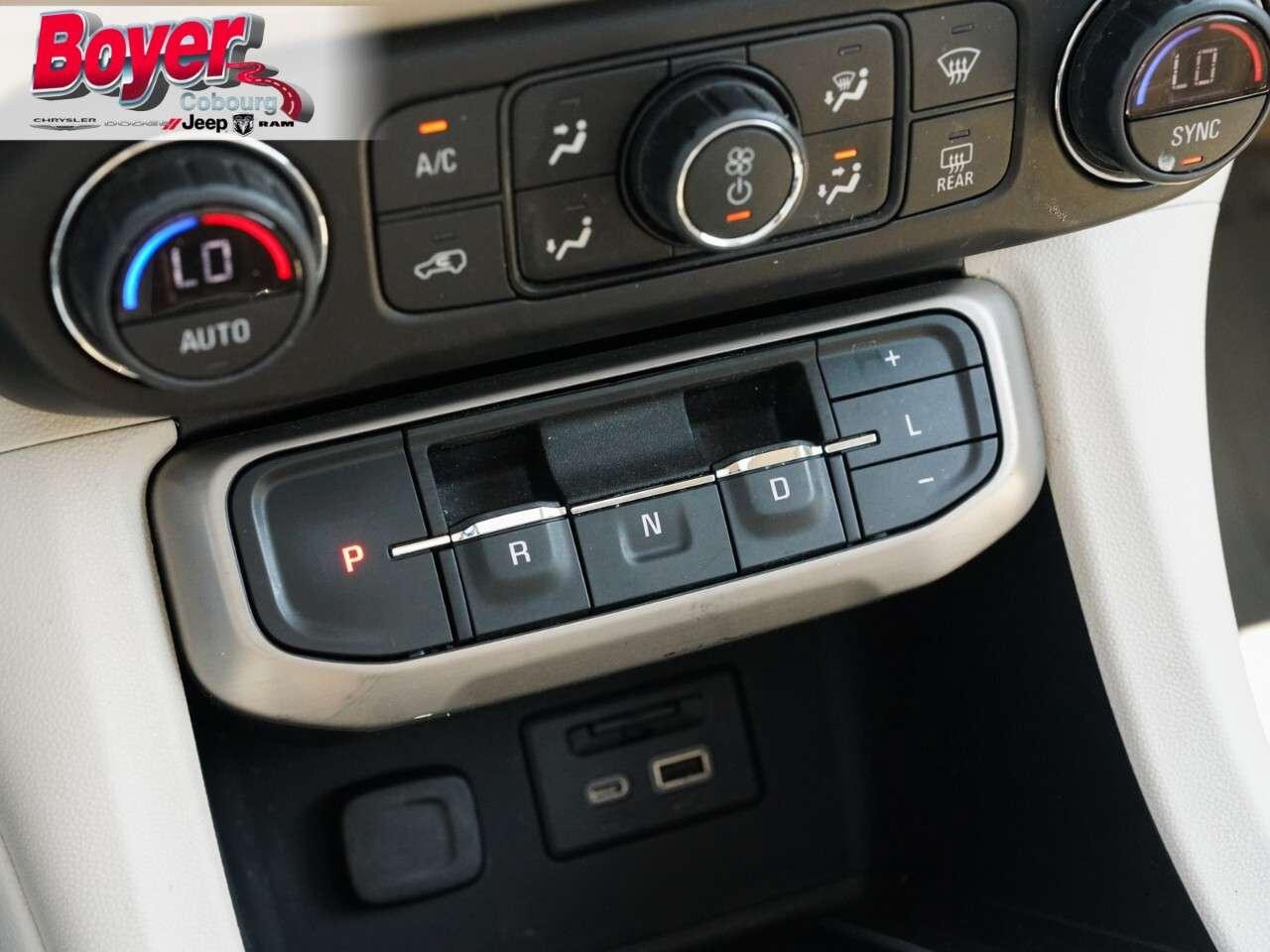 2021 GMC Acadia AWD DENALI Photo