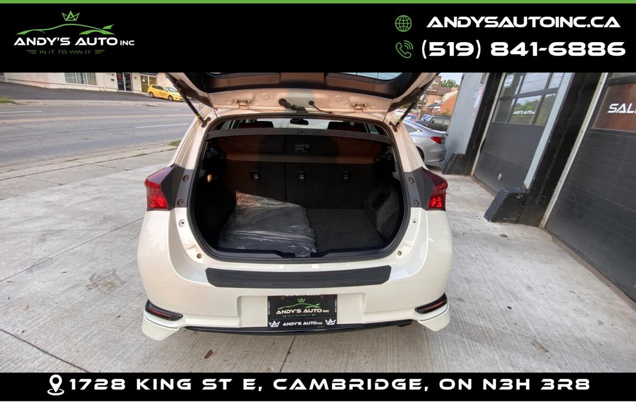 2018 Toyota Corolla IM ! CVT ! 1.8L COROLLA IM ! CVT ! 1.8L ! LOW KMS ! HB Photo