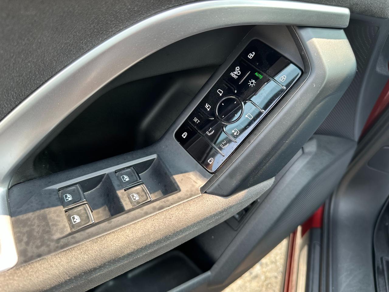 2025 Audi SQ5 Technik 3.0 TFSI quattro Photo5