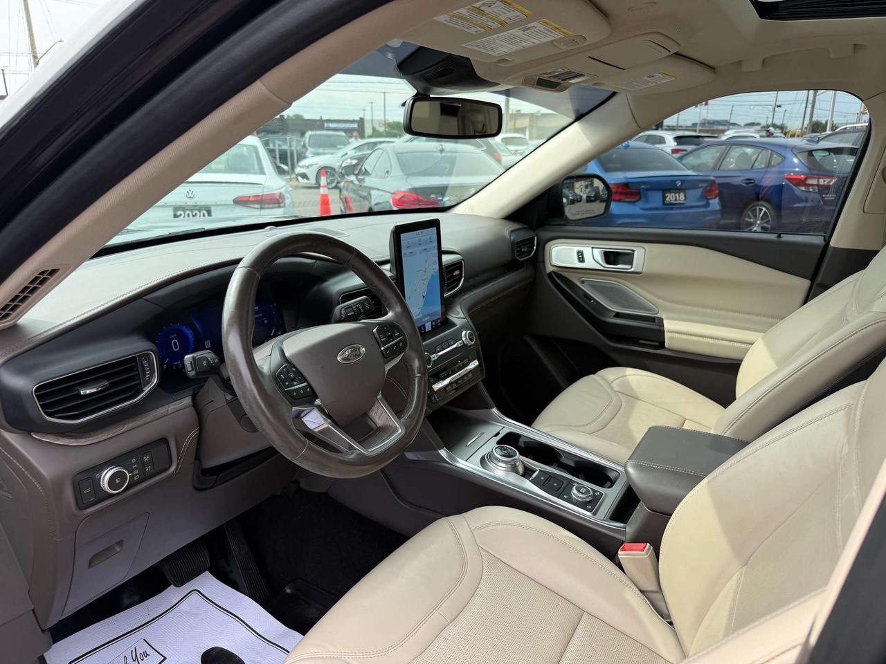 2020 Ford Explorer Platinum 4WD  ACCIDENT FREE 1-OWNER CERTIFIED Photo
