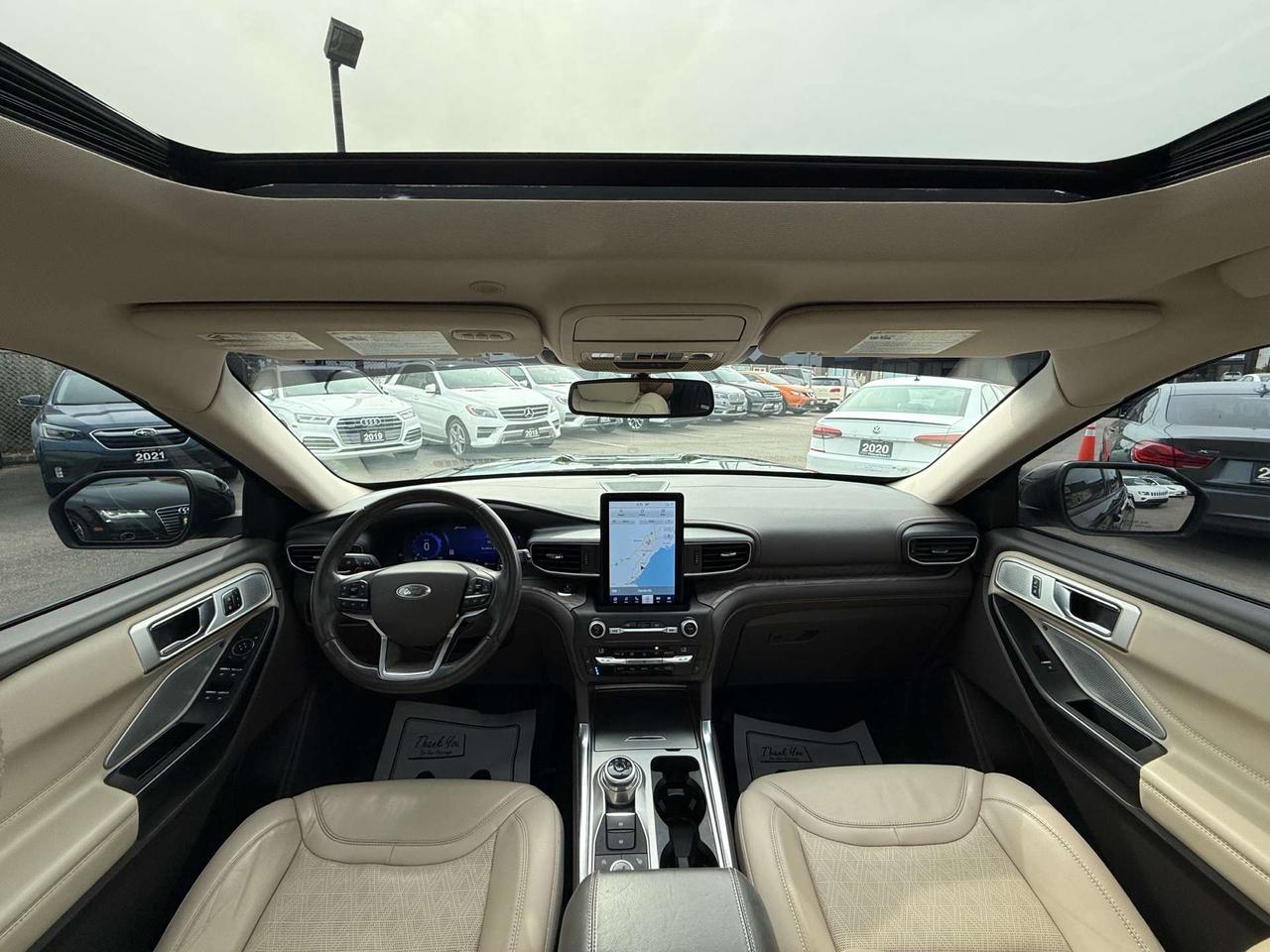 2020 Ford Explorer Platinum 4WD  ACCIDENT FREE 1-OWNER CERTIFIED Photo