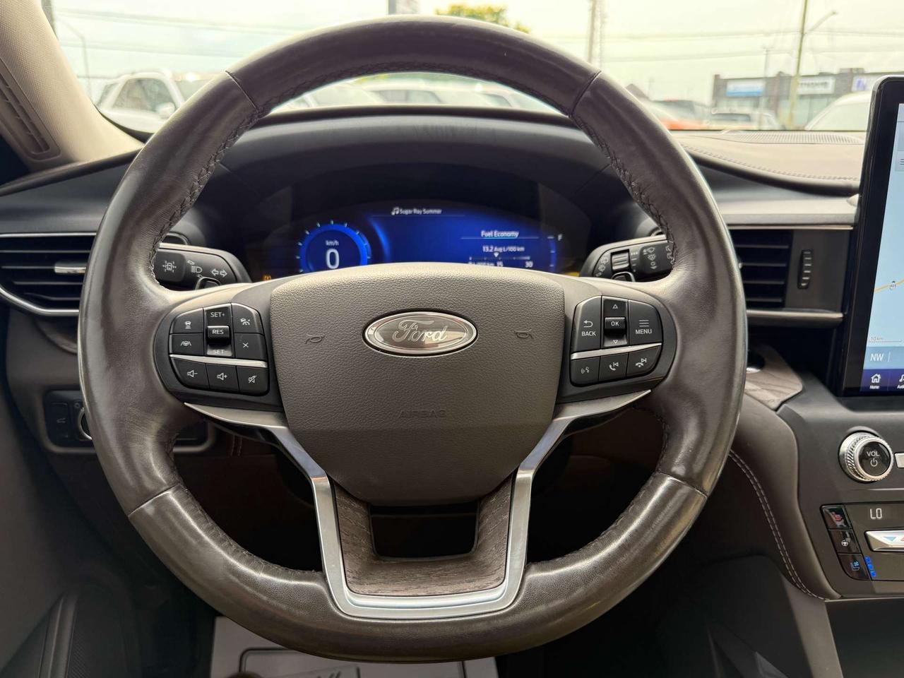 2020 Ford Explorer Platinum 4WD  ACCIDENT FREE 1-OWNER CERTIFIED Photo