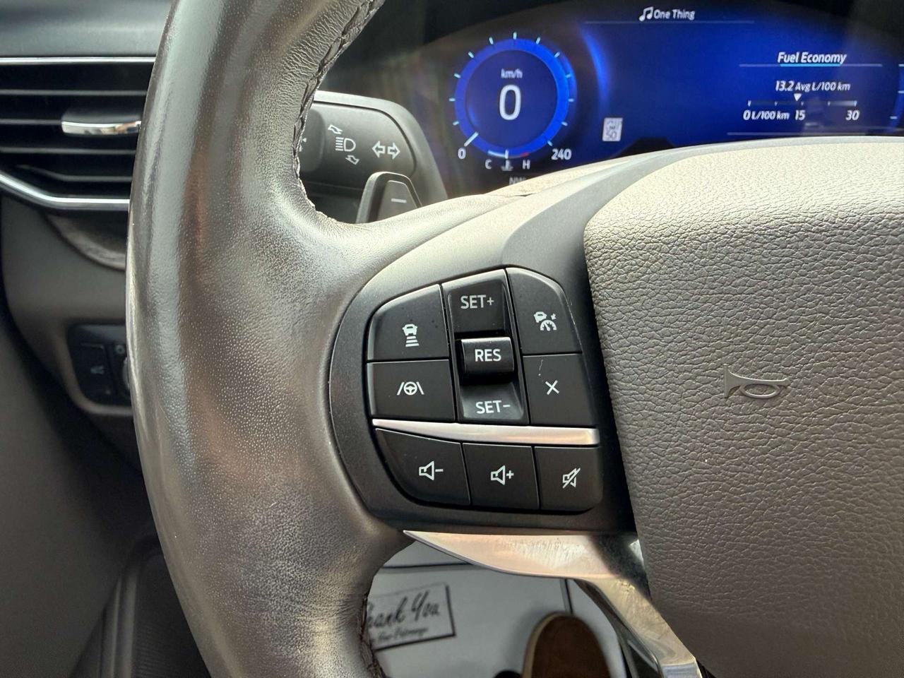 2020 Ford Explorer Platinum 4WD  ACCIDENT FREE 1-OWNER CERTIFIED Photo