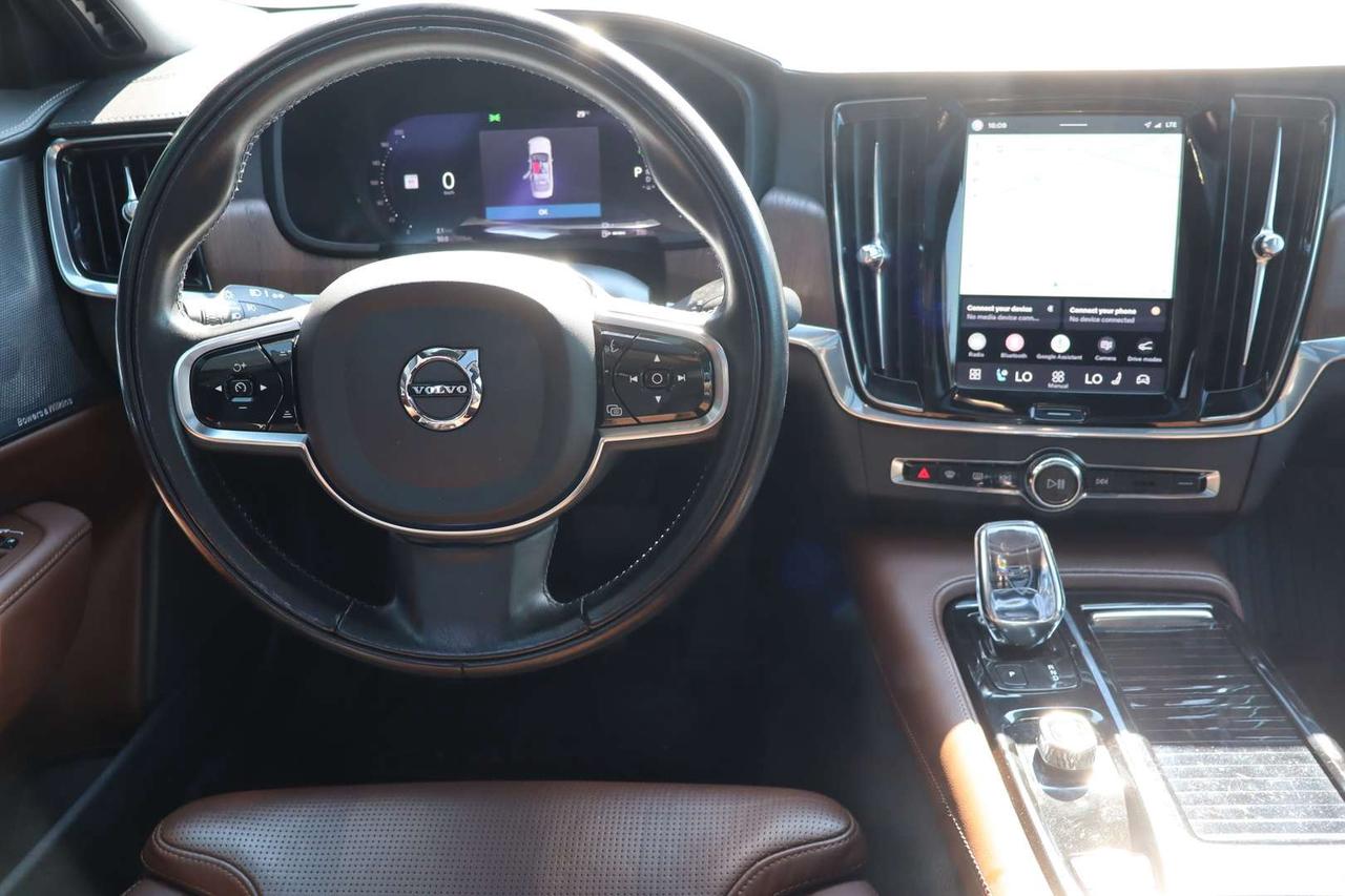 2022 Volvo S90 T8 R-Design Hybrid   No Accident Photo