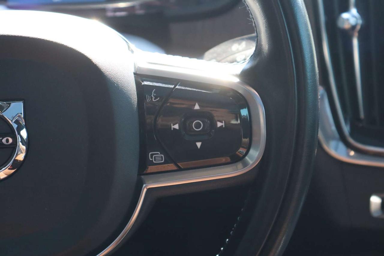 2022 Volvo S90 T8 R-Design Hybrid   No Accident Photo