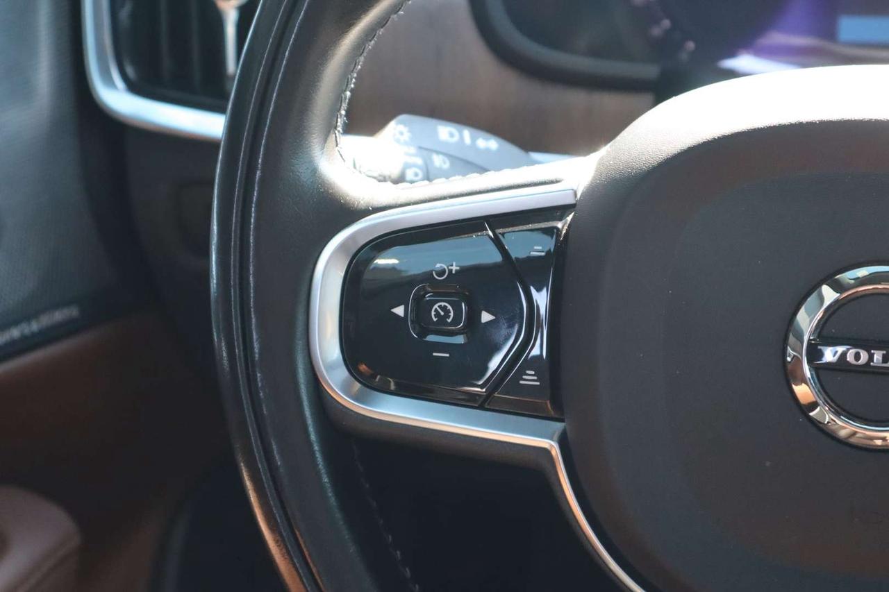 2022 Volvo S90 T8 R-Design Hybrid   No Accident Photo