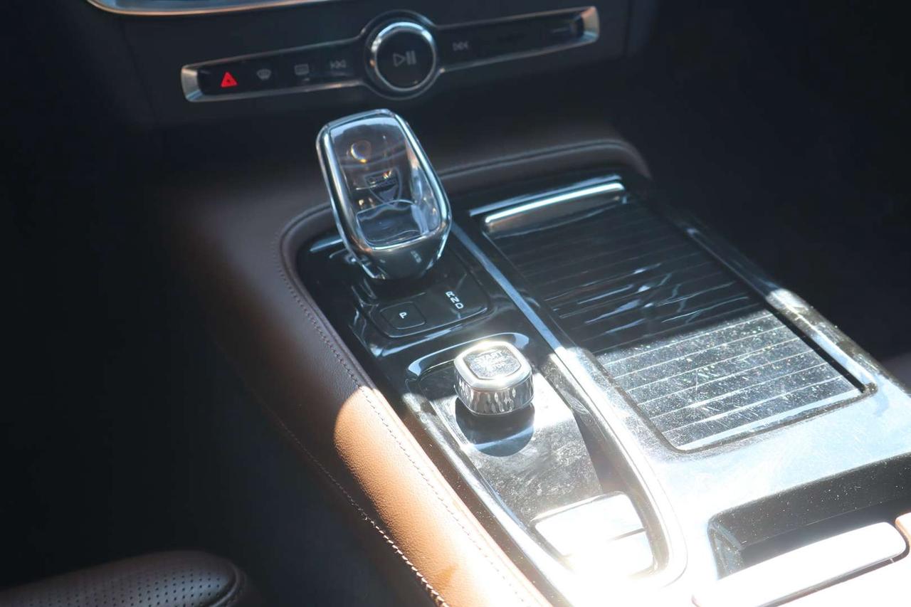 2022 Volvo S90 T8 R-Design Hybrid   No Accident Photo