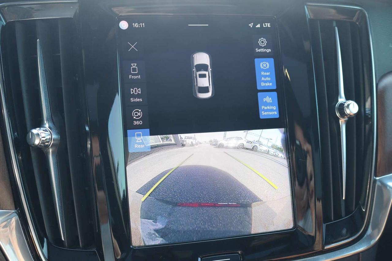 2022 Volvo S90 T8 R-Design Hybrid   No Accident Photo