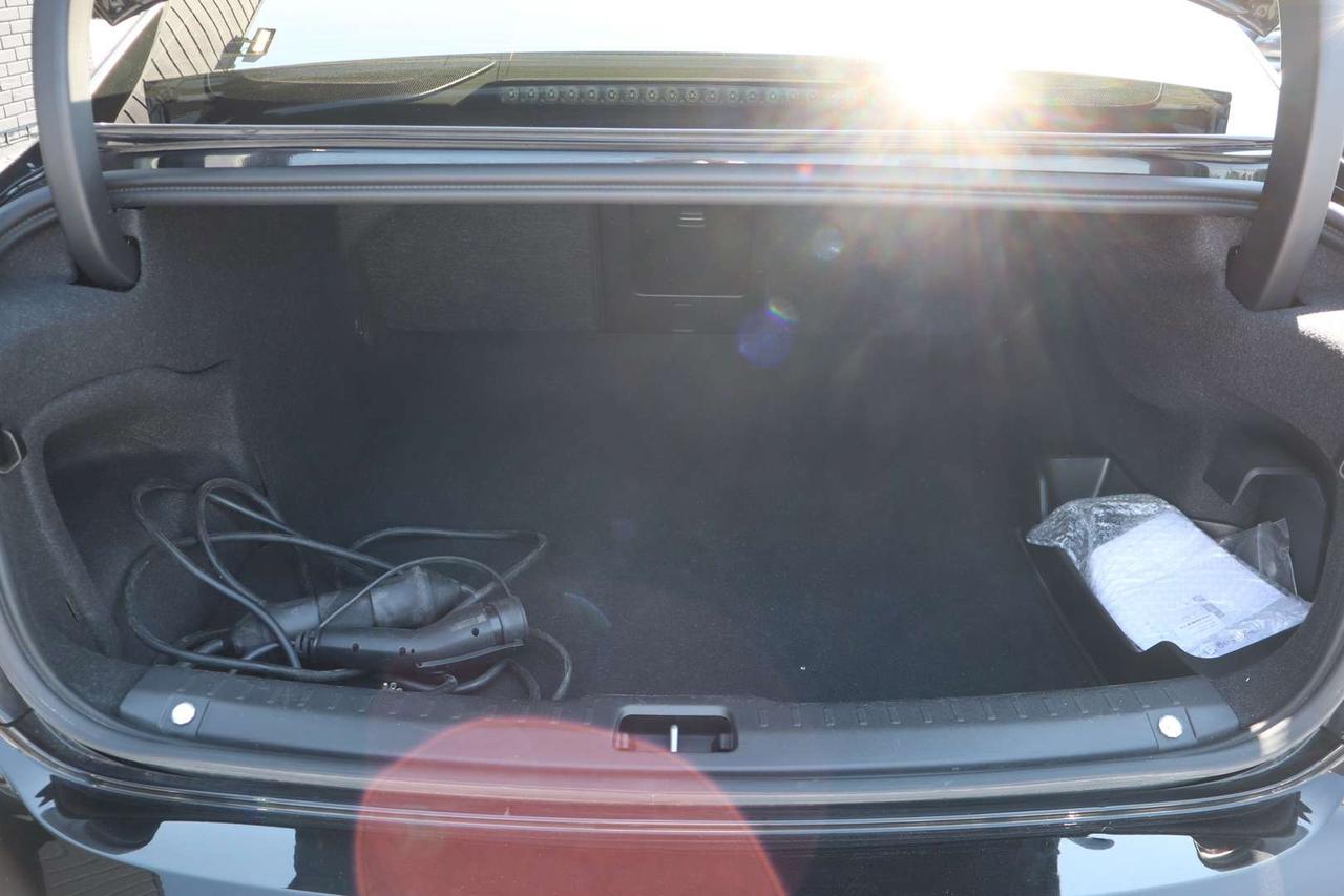 2022 Volvo S90 T8 R-Design Hybrid   No Accident Photo