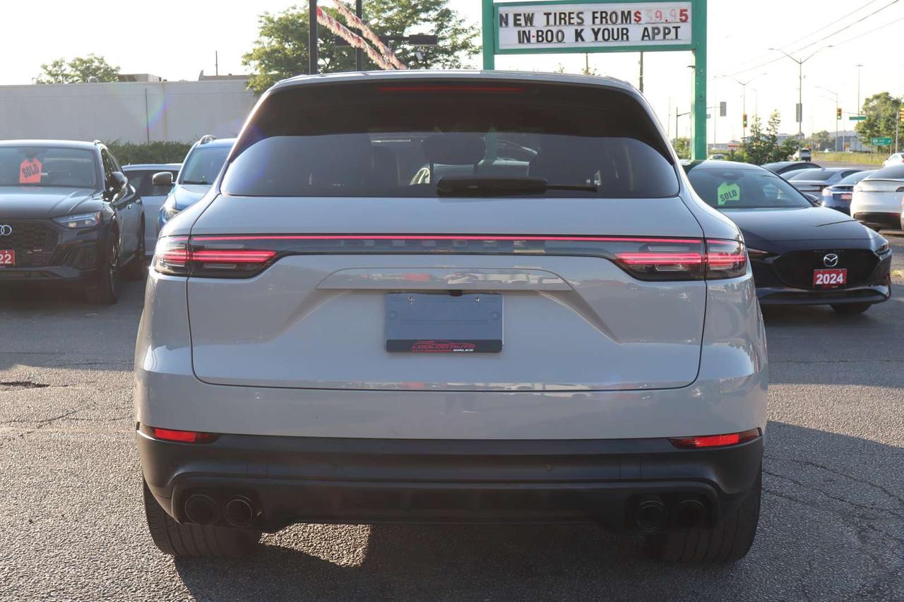 2020 Porsche Cayenne Premium Plus Pkg   Park Assist   Sport Chrono Photo