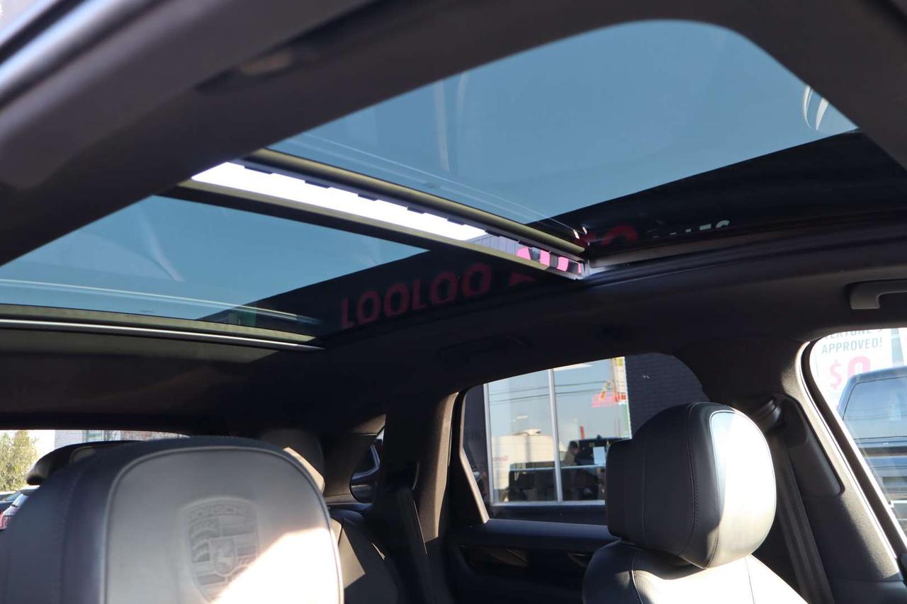 2020 Porsche Cayenne Premium Plus Pkg   Park Assist   Sport Chrono Photo