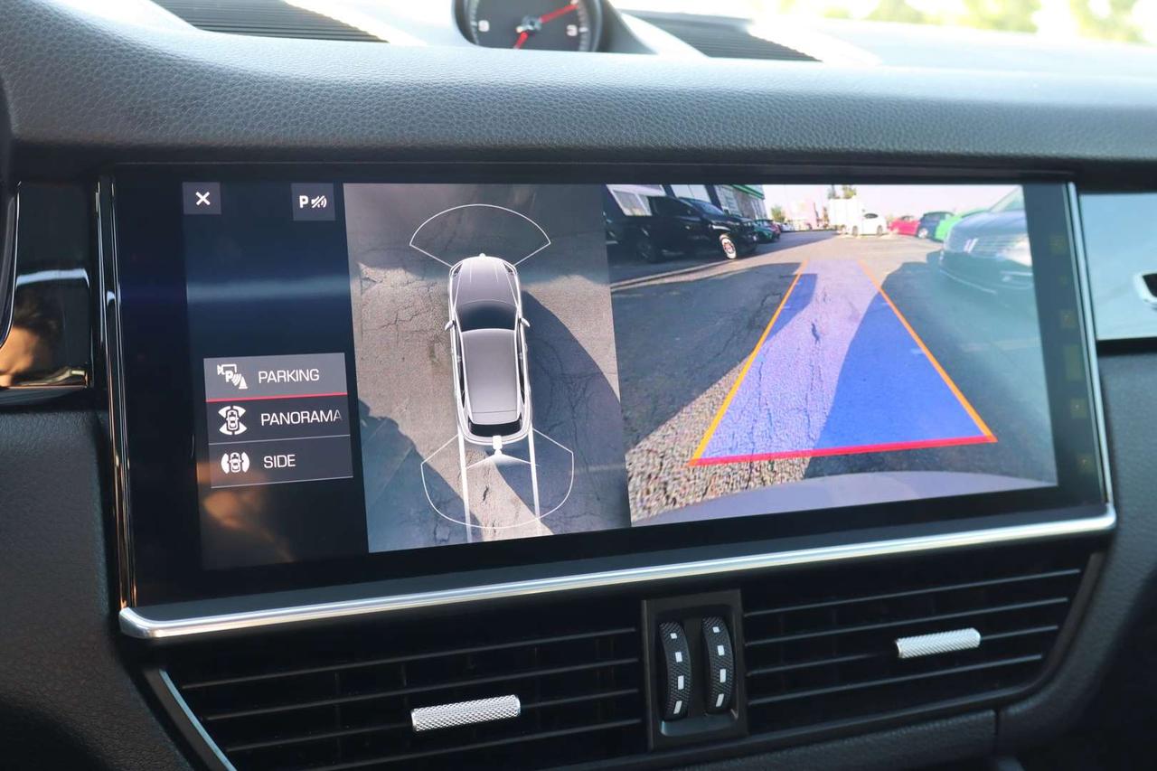 2020 Porsche Cayenne Premium Plus Pkg   Park Assist   Sport Chrono Photo