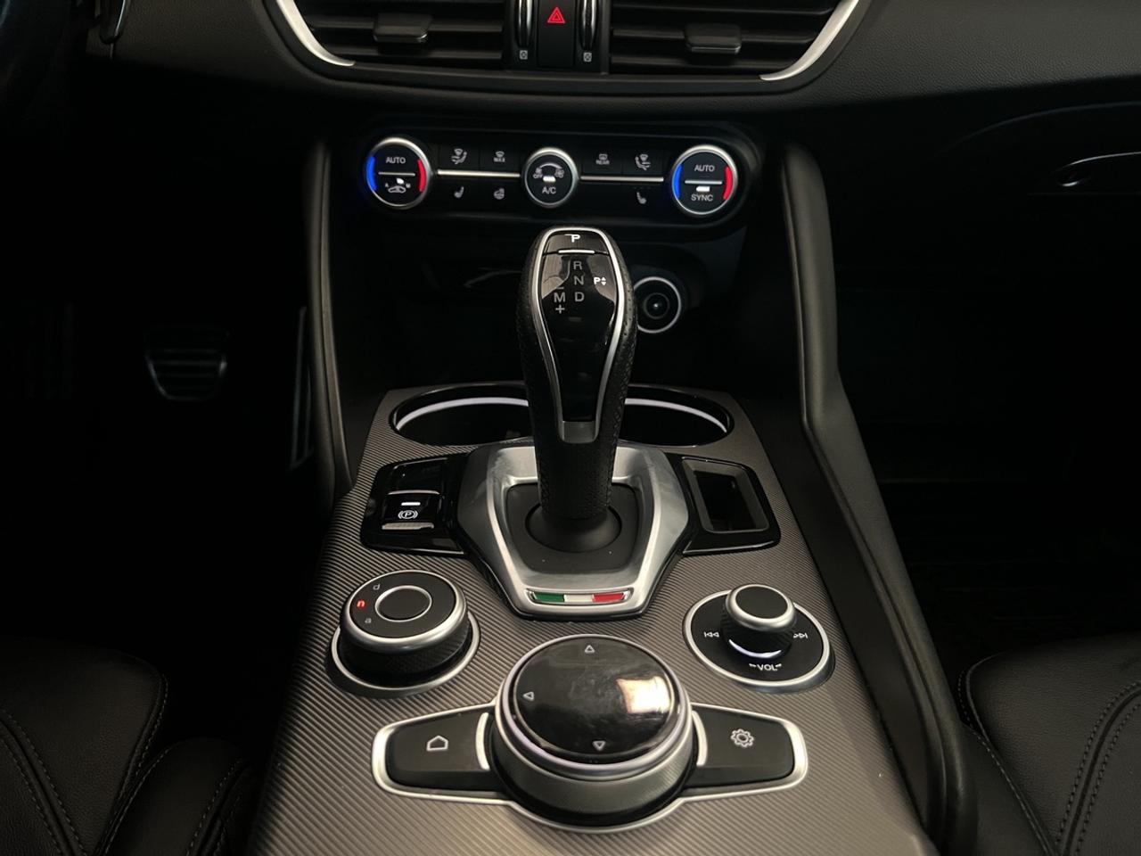 2021 Alfa Romeo Giulia Ti Sport Photo