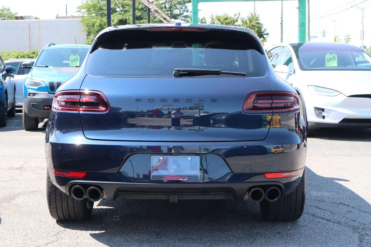 2018 Porsche Macan GTS   No Accident   LOADED With Options   Safety Included Photo