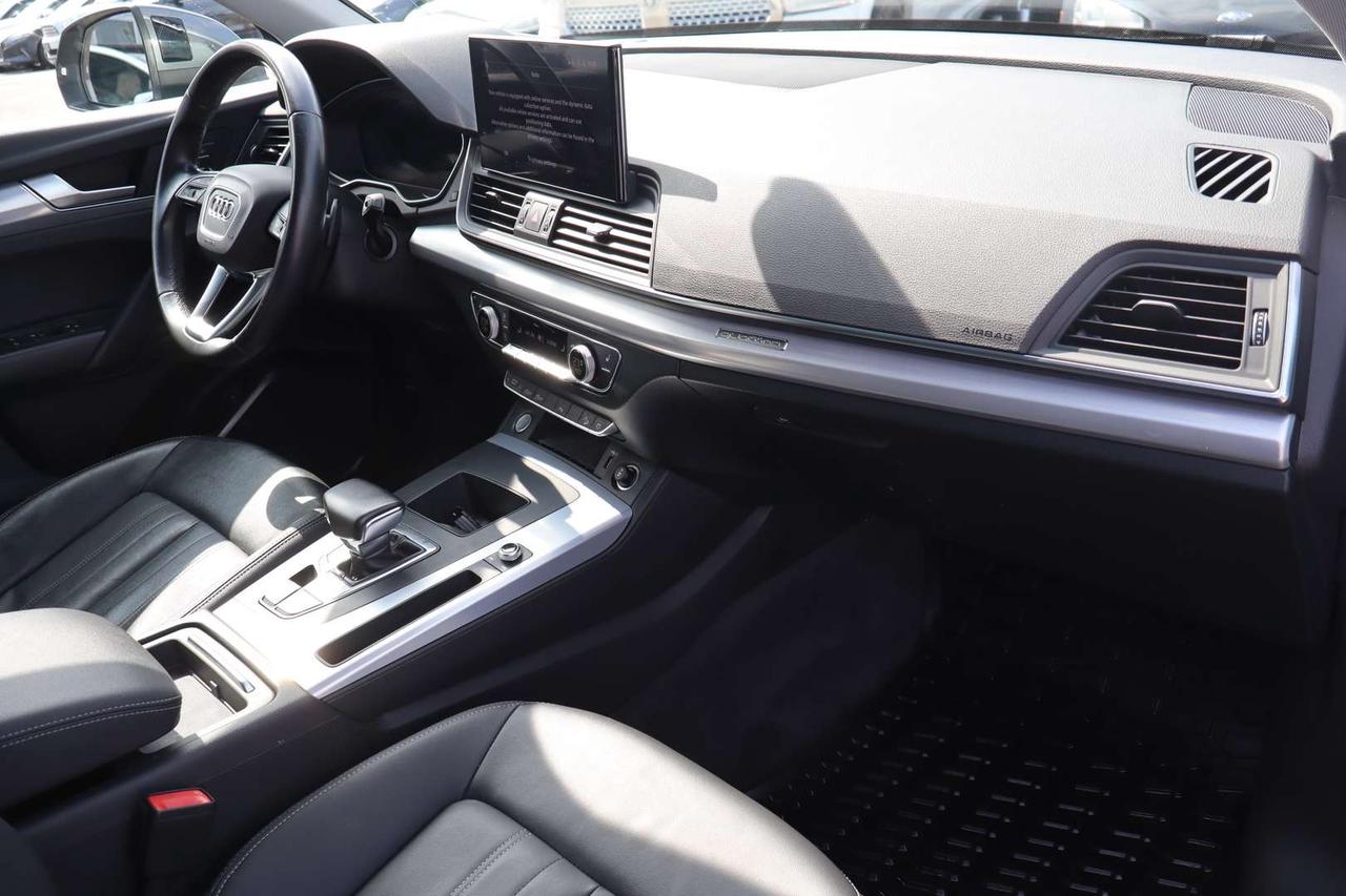 2022 Audi Q5 2.0T Progressiv S-Line   No Accident   Clean Carfax Photo